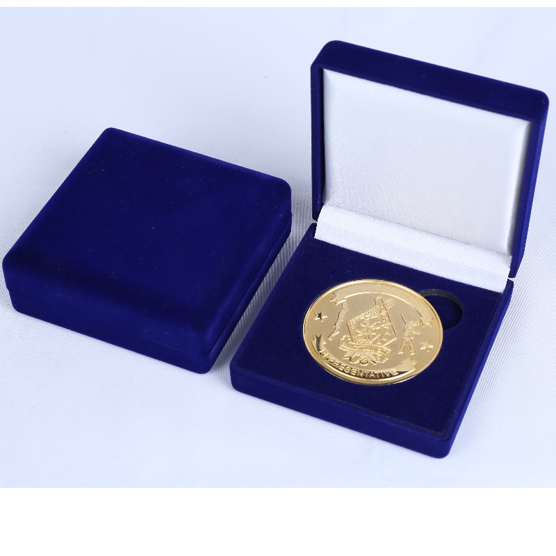 Item D-33S round shape Velvet Box for coin, medal & badge, mm. 80*80*30, weights about 65g