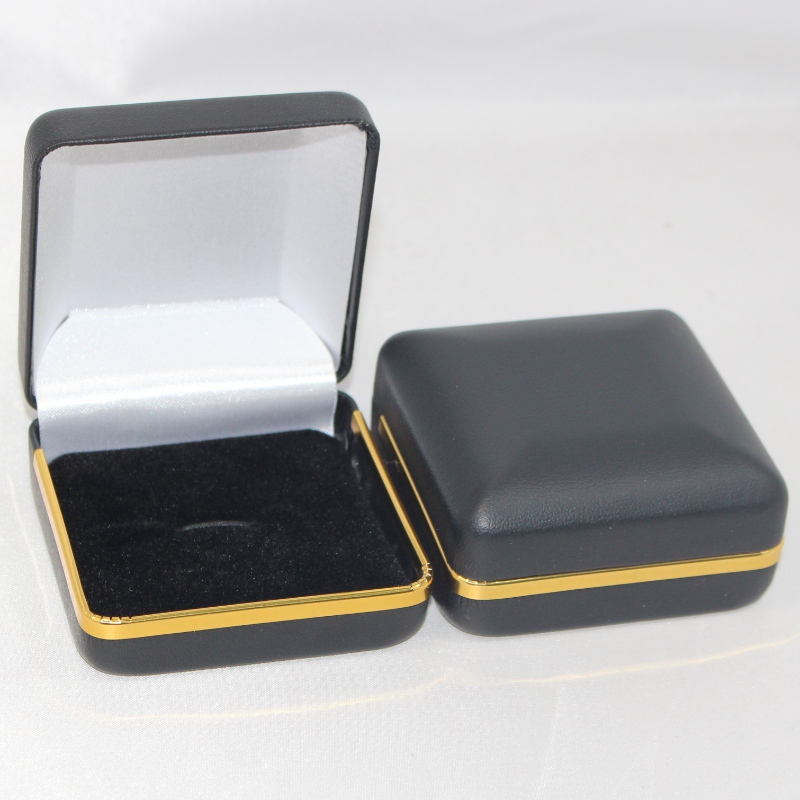 Objekt T-02 medaljbox täckt med flanellett eller PU-läder för 25-45mm mynt, märke ＆ liten medalj mm mm 65 * 65 * 35 mm, vikt ca 62 g